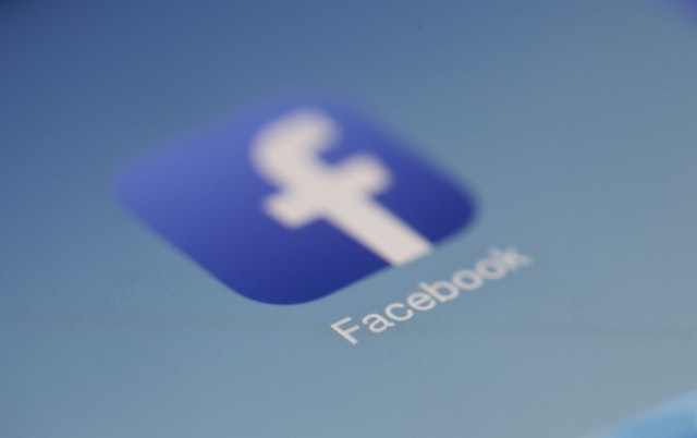 facebook - 1 to 5 billion users